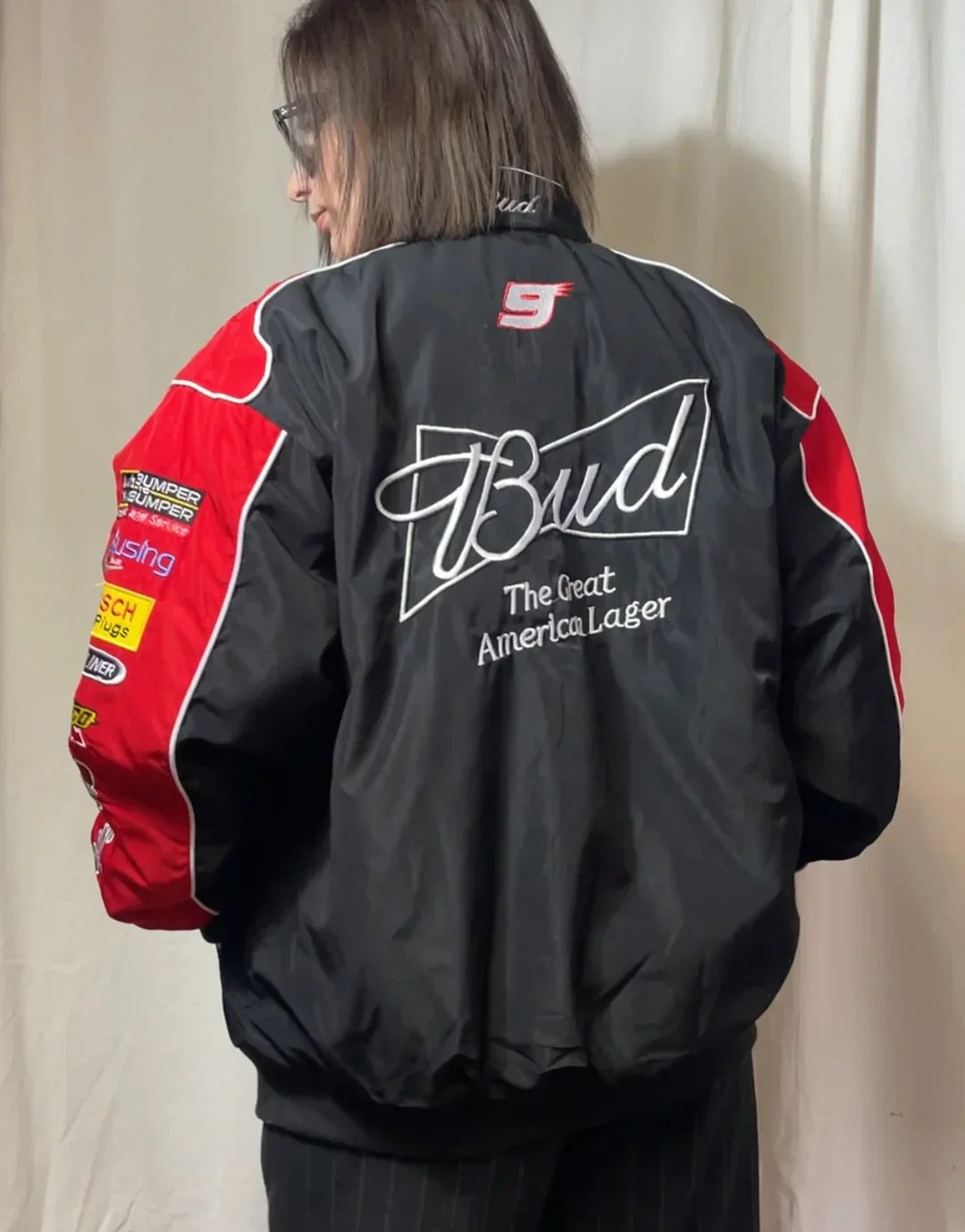 Vintage racing jacket zwart-rood – gewatteerde jas vol patches
